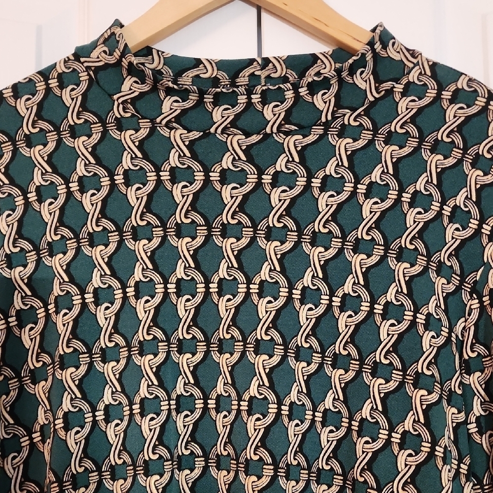 Tiana B. Long Sleeve Dress in Teal and Cream Chain Print